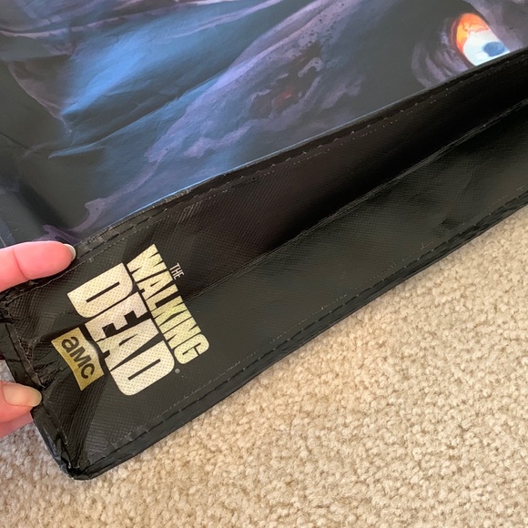 Oversized The Walking Dead Reusable Bag, 30” x 24” x 4” - Picture 14 of 16